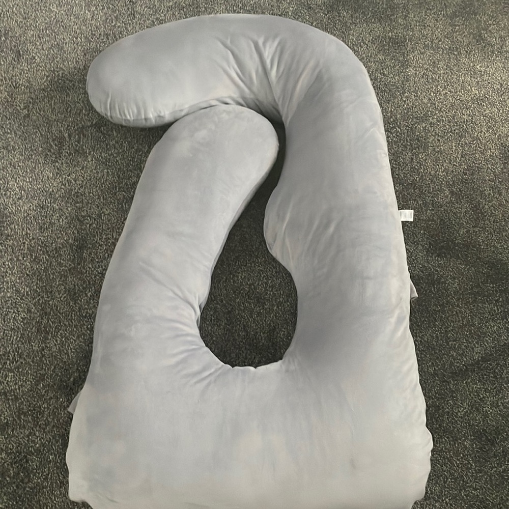 Barely used multipurpose supportive pregnancy pillow